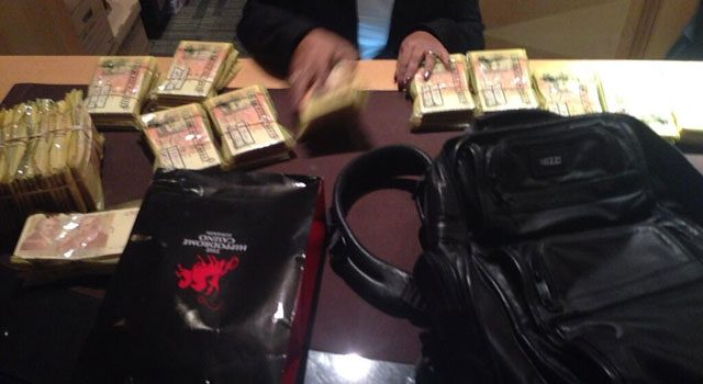Sorel Mizzi hat gestern das gigantische Startgeld mit Bargeld bezahlt!